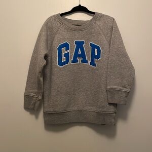 Baby GAP playtime favourites logo sweatshirt in size 3T